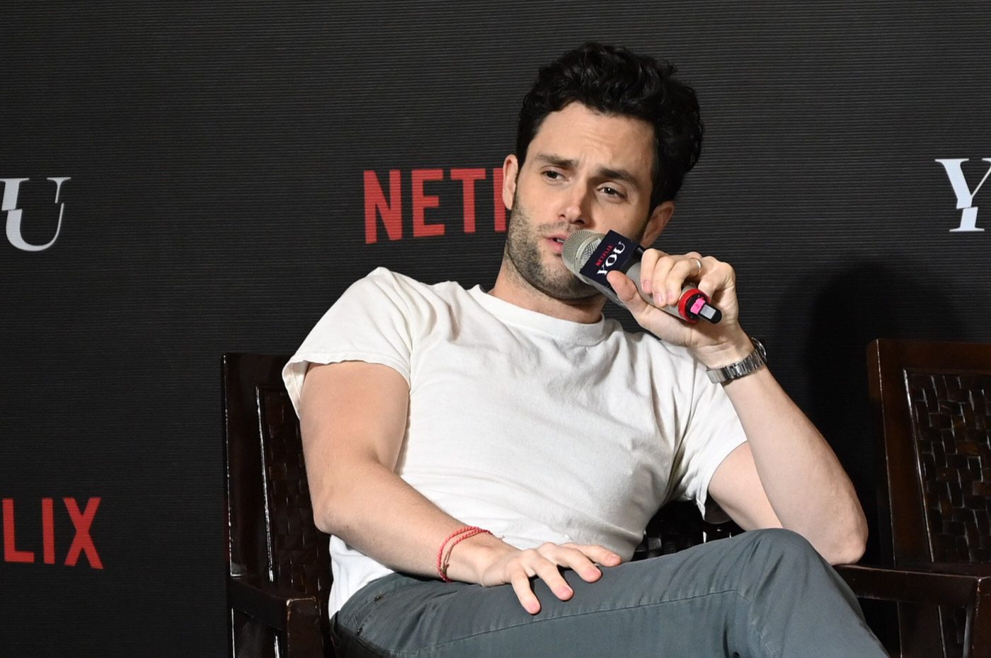 Penn Badgley would like to remind you that Joe of ‘You’ is a murderer