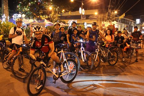 IN PHOTOS: Bikers spend Christmas with homeless Filipinos
