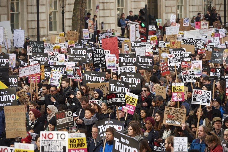 Thousands protest in U.S., Europe over Trump travel ban