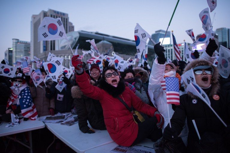 Rival rallies jam Seoul over Park impeachment