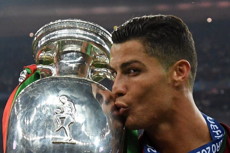 Cristiano Ronaldo membawa Portugal meraih gelar juara Euro untuk pertama kalinya. Foto oleh Francisco Leong/AFP 