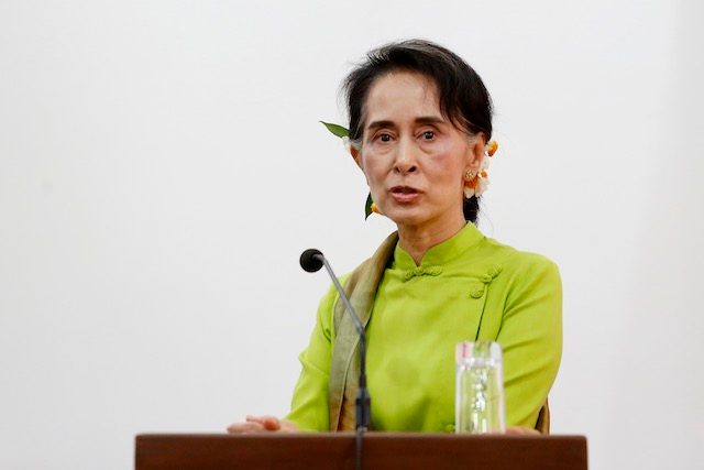 Myanmar’s Suu Kyi reaches out to ethnic minority rebels