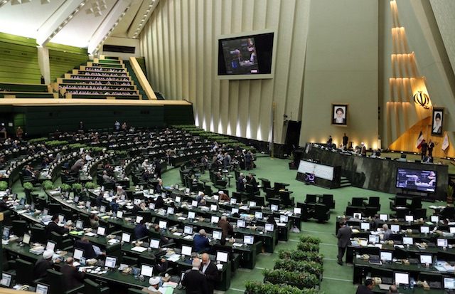 Iran parliament in the balance in election run-offs