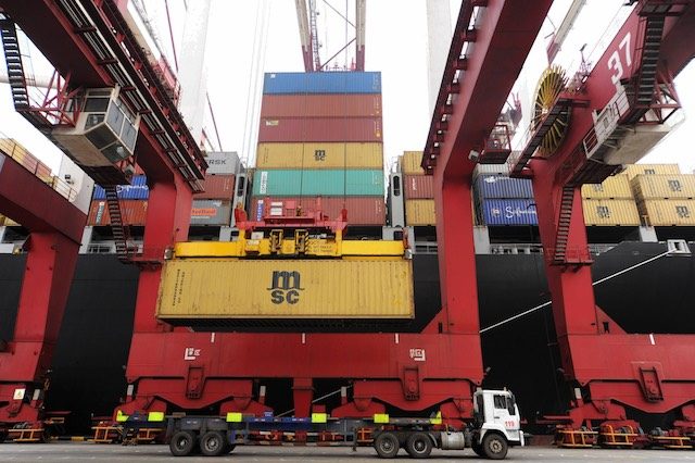 China exports rise for first time in 9 months