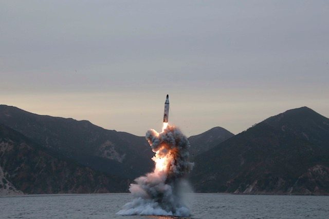 UN slams North Korea missile launch, Obama rejects test offer