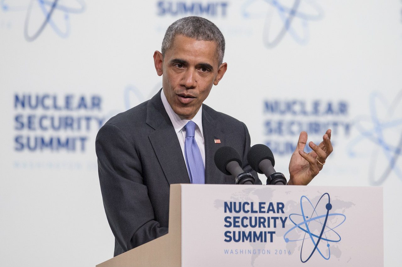 Obama says world should carry out its end of Iran nuclear deal