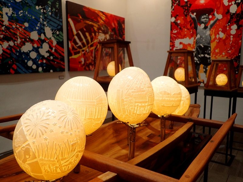 OSTRICH EGGS. Meanwhile, Danny Rayos del Sol carves patterns on real ostrich eggs. His series is a homage to the Philippines, especially to his hometown Taguig. 
