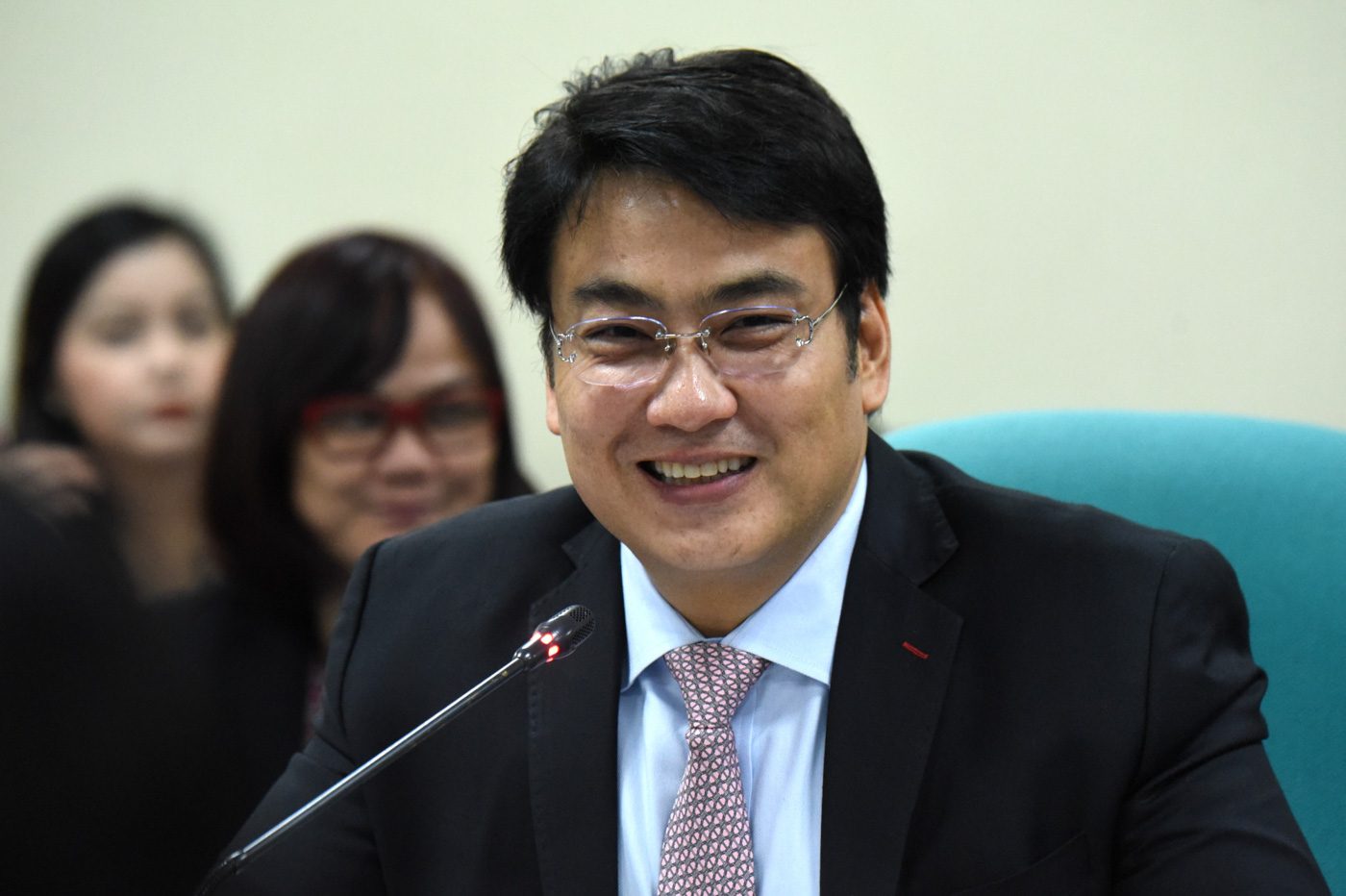 Bong Revilla might get a TV comeback – and people aren’t having it