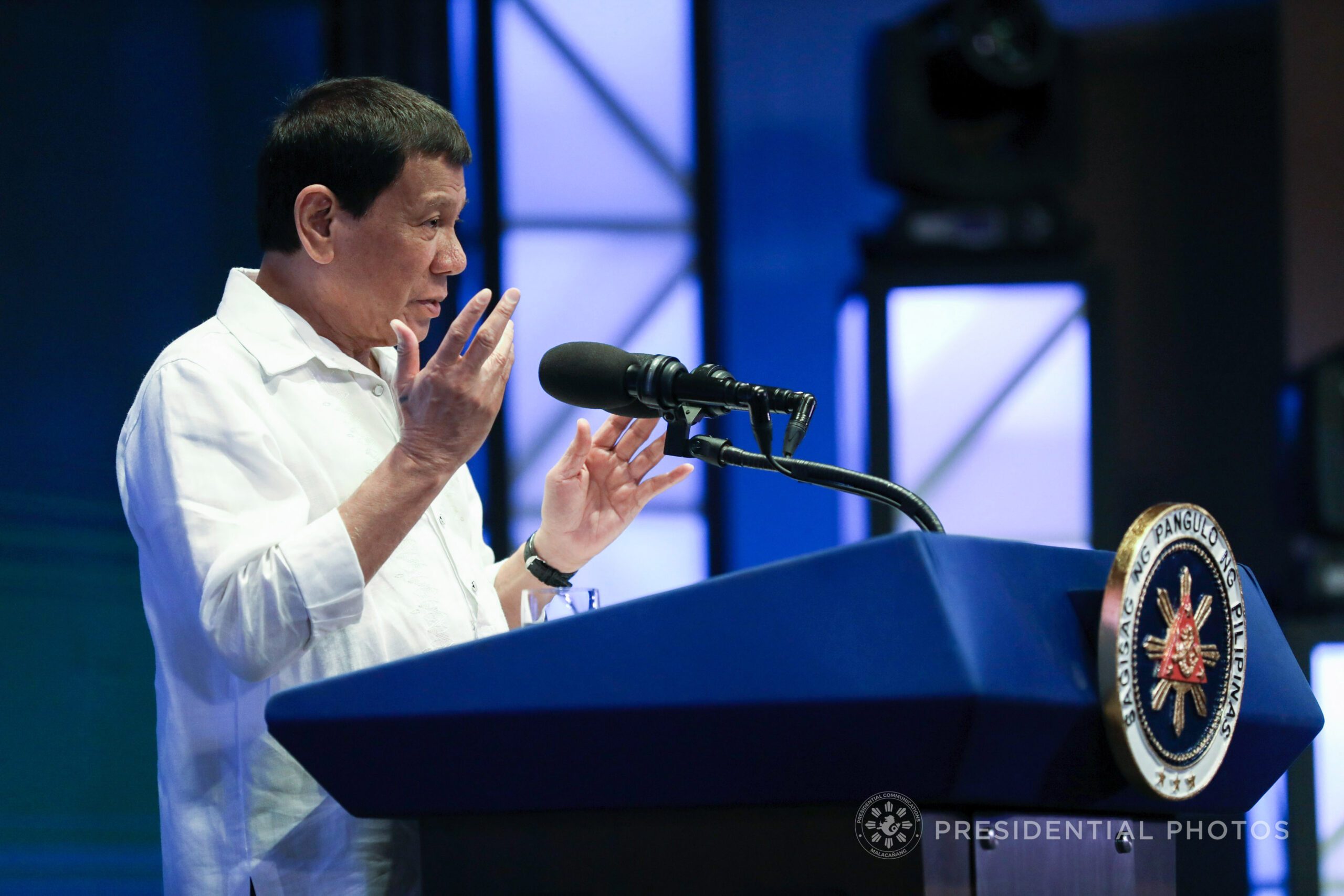 Duterte denies asking for emergency powers to address traffic