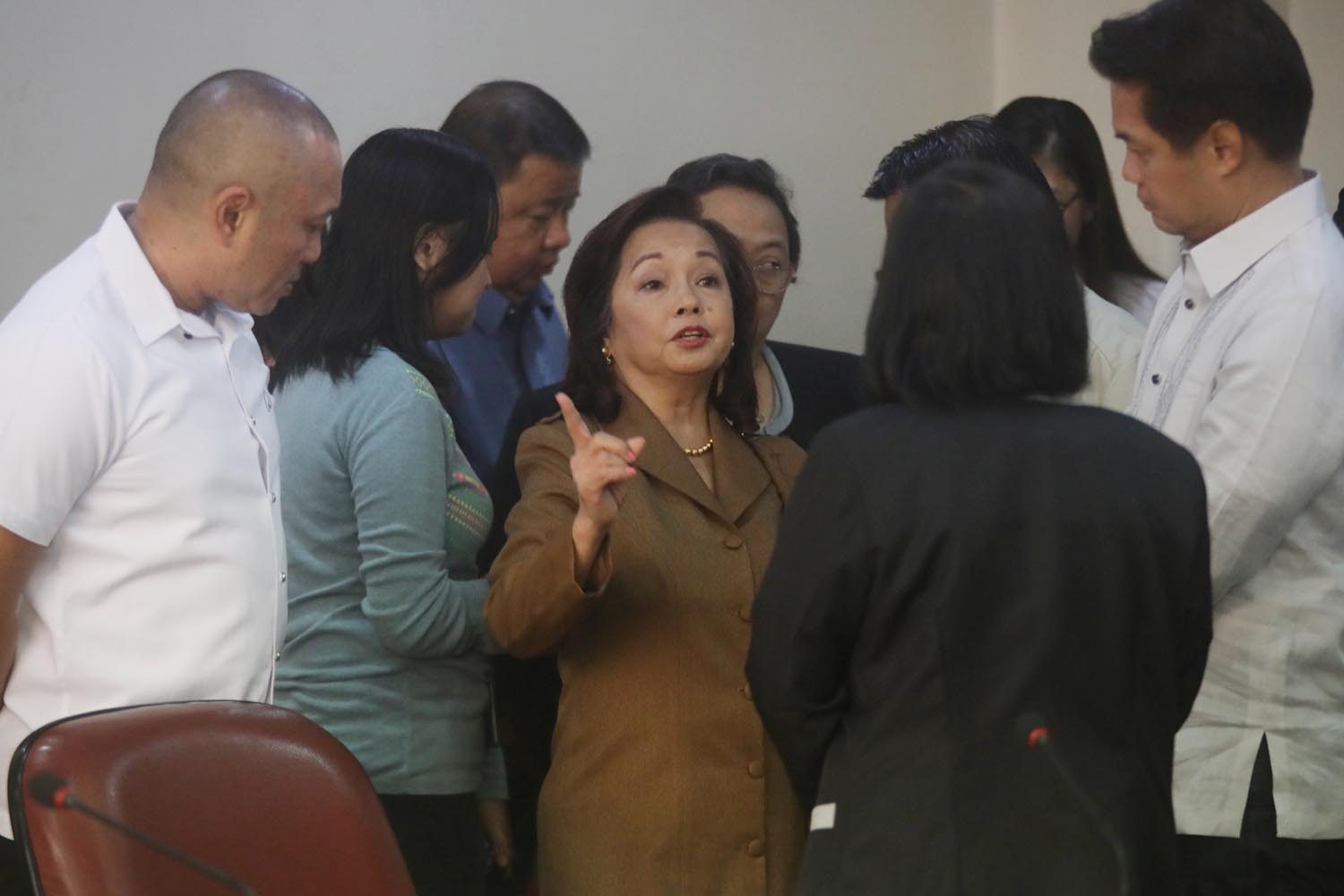 THE BOSS. Members of the House committee on constitutional amendments listen to Arroyo as she gives them instructions on how to proceed with charter change on August 7, 2018. Photo by Darren Langit/Rappler  