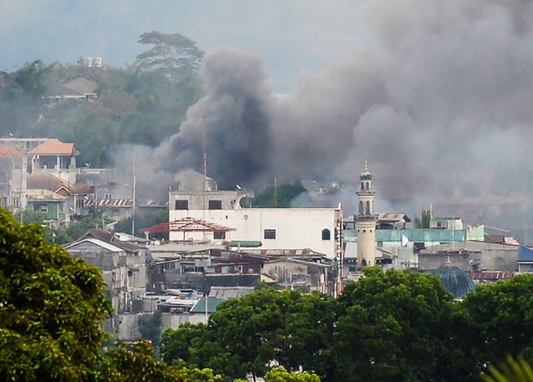 Military studying possibility of attacking Marawi mosques