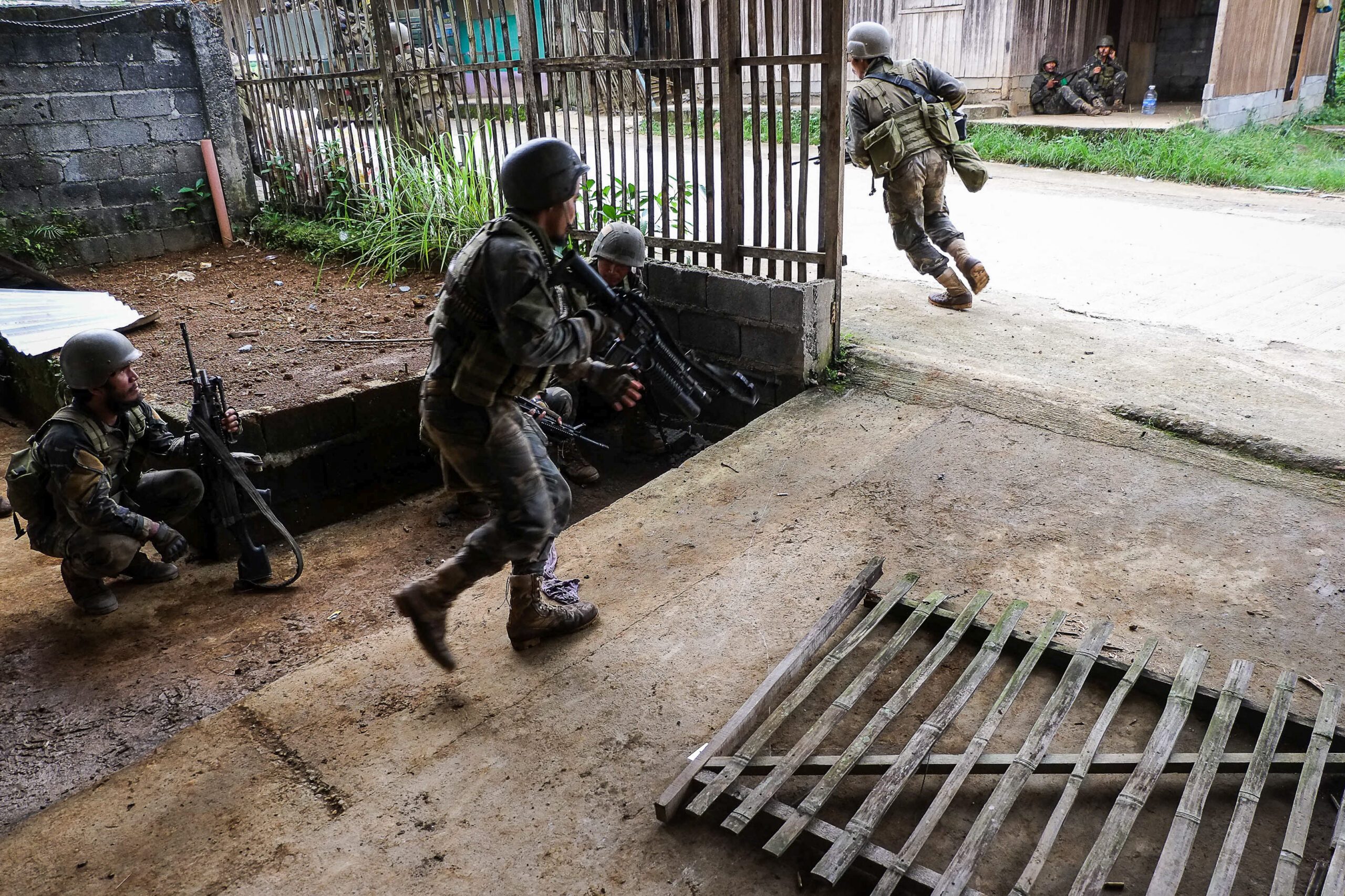 6 foreigners among terrorists killed in Marawi – AFP