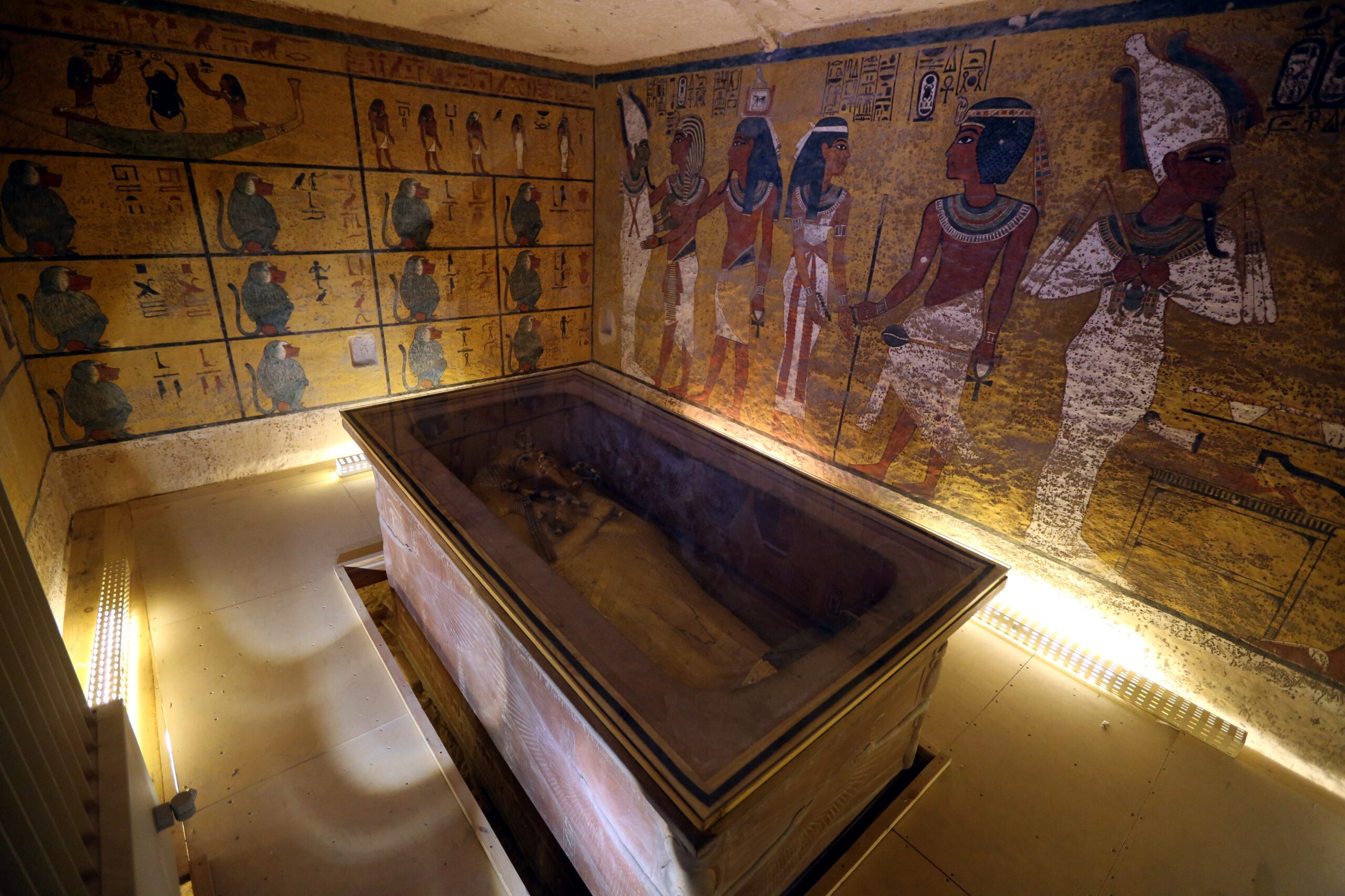 Scans show ‘90% chance’ of hidden chambers in Tutankhamun tomb