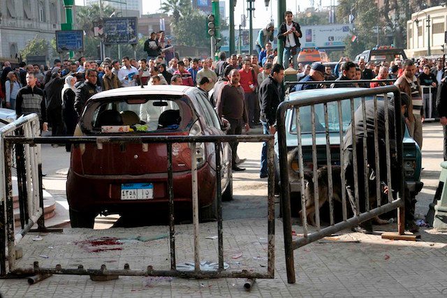 Bomb blast near Egypt court kills two, wounds 9 – govt
