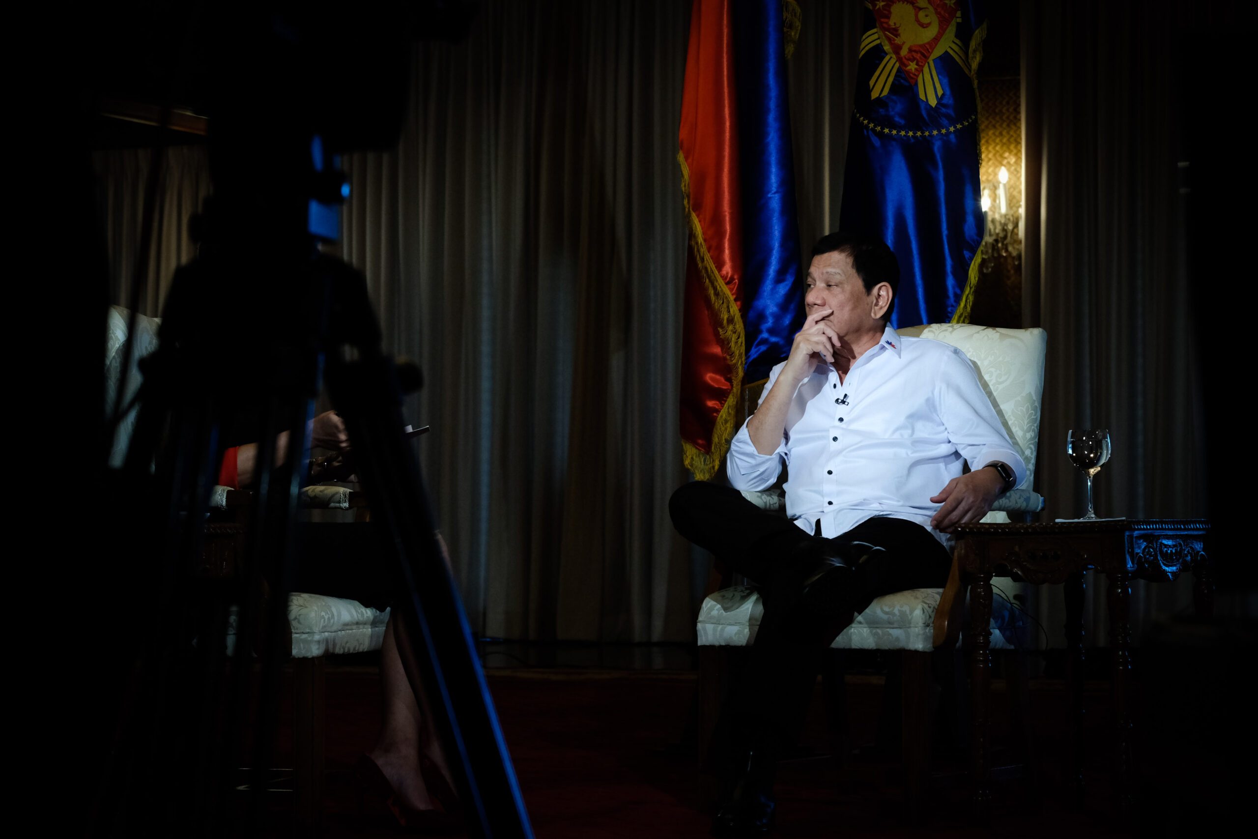 Duterte to cite Hague ruling if China siphons off minerals