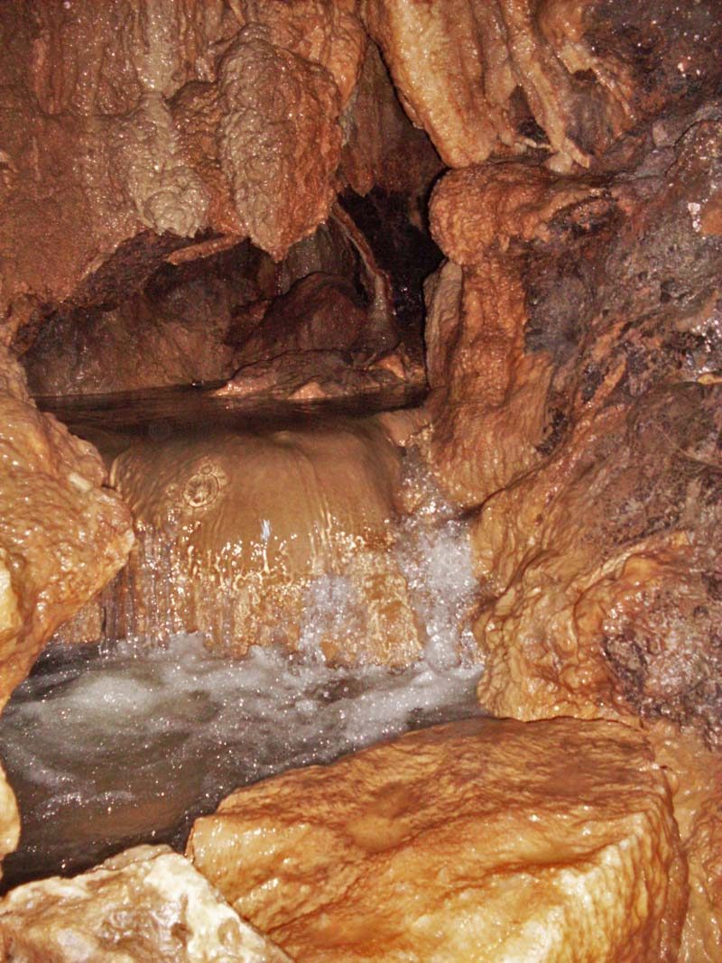 MORE SPLASHES. Explore caves with pools or waterfalls like Cantabon Cave in Siquijor this season