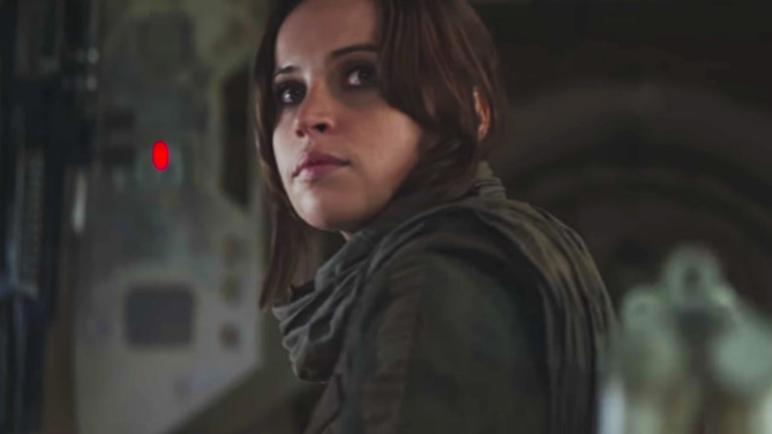 ‘Star Wars’ fans get early Christmas gift with ‘Rogue One’