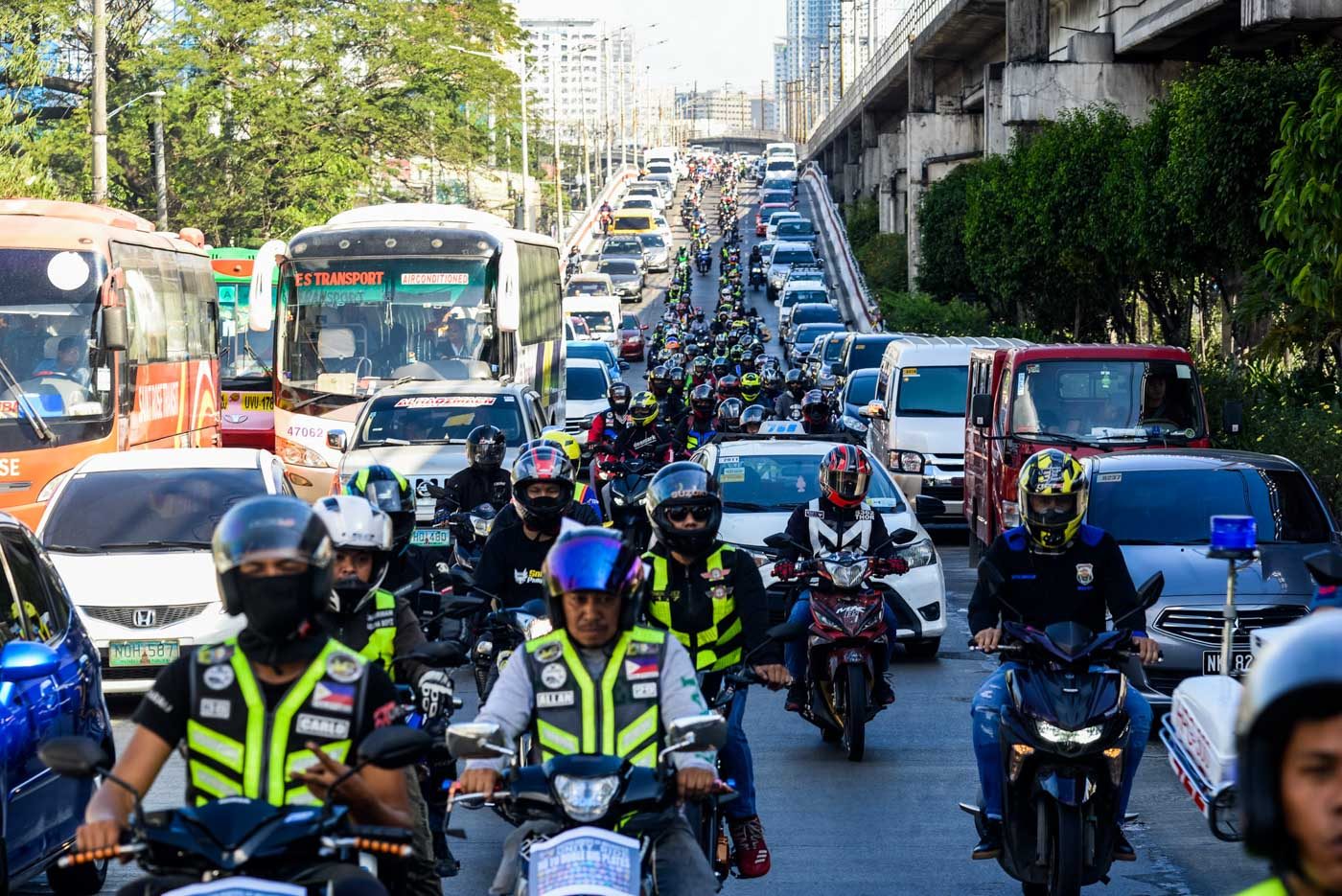 10,000 motorcycle riders stage EDSA protest vs bigger plates