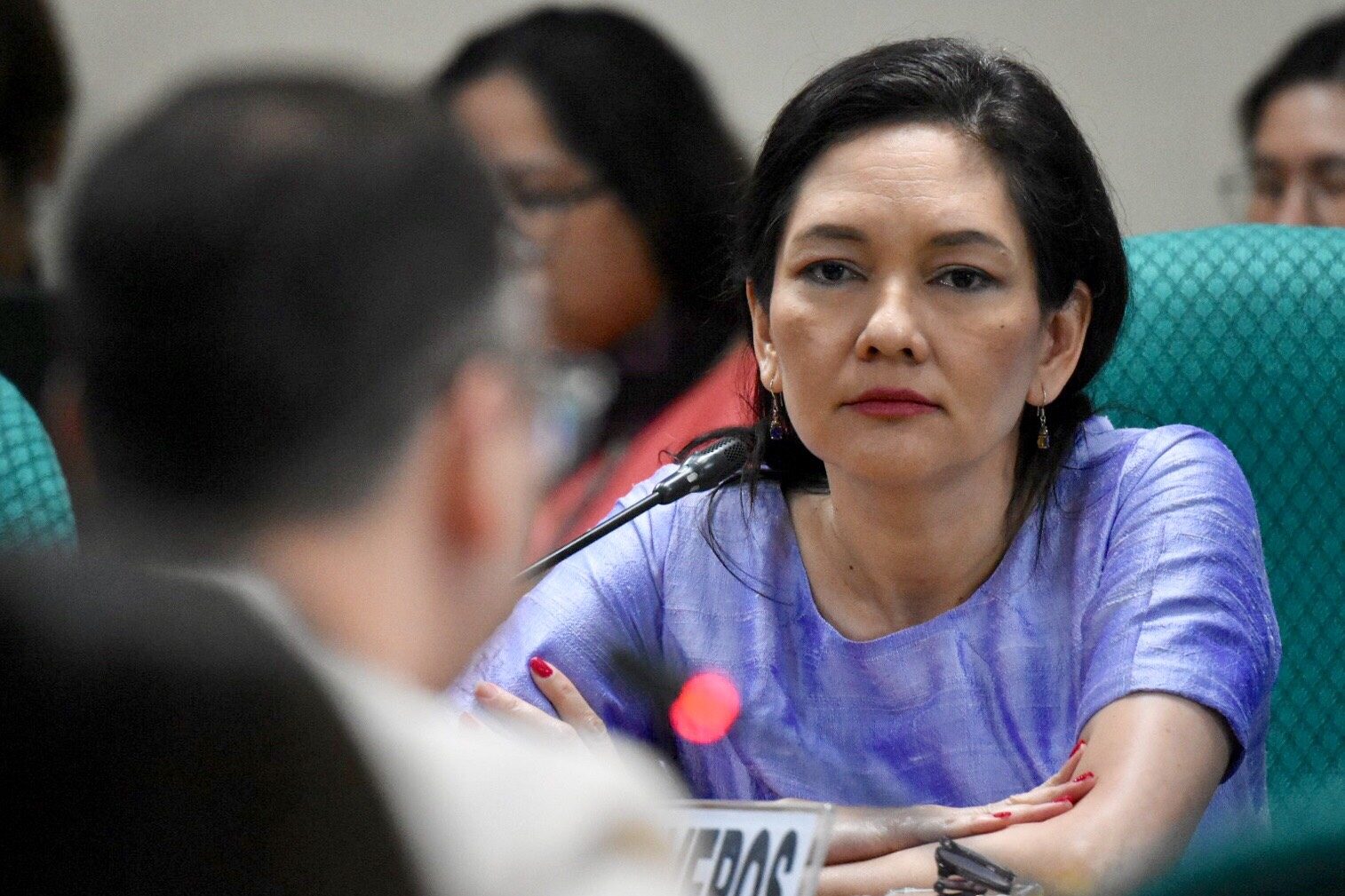 GRILLING. Senator Risa Hontiveros (right) grills Foreign Secretary Alan Peter Cayetano (left) about the West Philippine Sea, during a budget hearing at the Senate on August 28, 2018. Photo by Angie de Silva/Rappler 