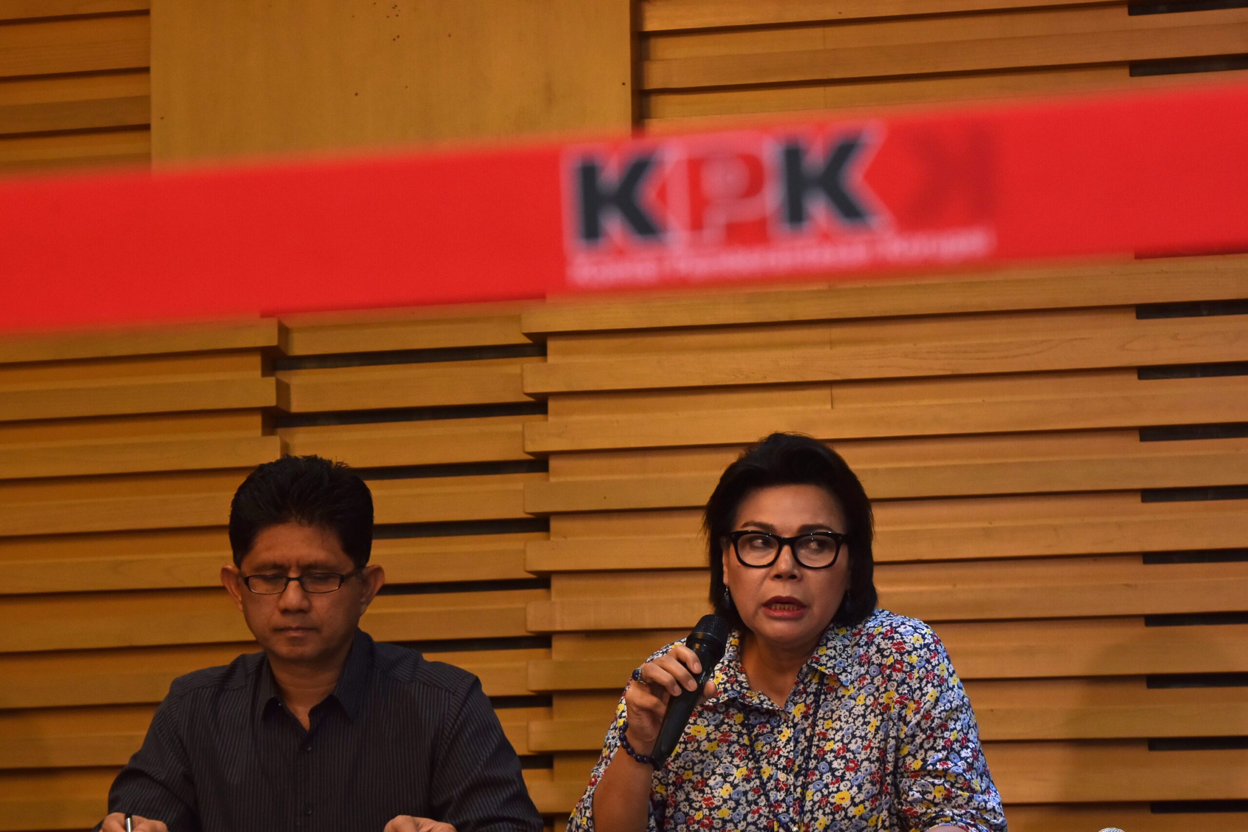 KPK tangkap tangan anggota DPRD Kebumen dan seorang PNS