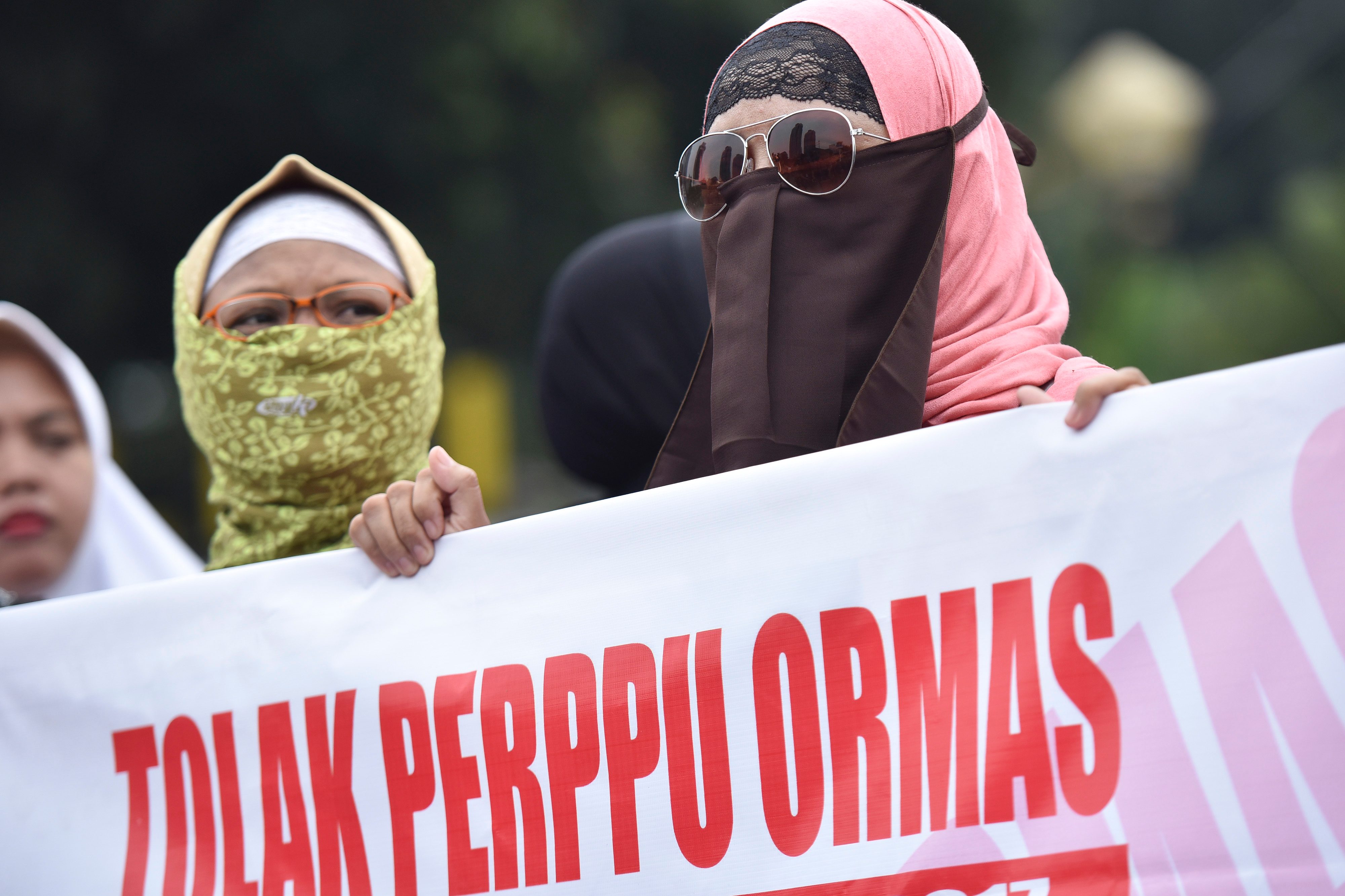 AKSI. Pengunjuk rasa dari sejumlah ormas Islam melakukan aksi di Bundaran Patung Kuda, Jakarta, Selasa, 18 Juli. Foto oleh Wahyu Putro A/ANTARA 