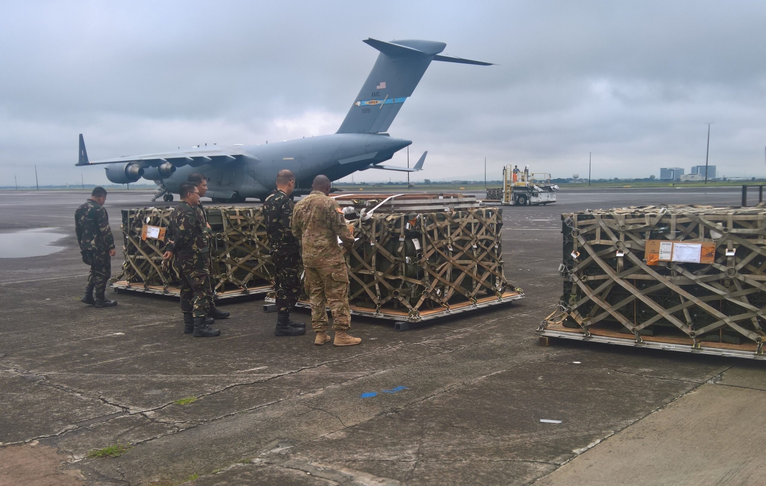 PH Air Force gets weapons from U.S.
