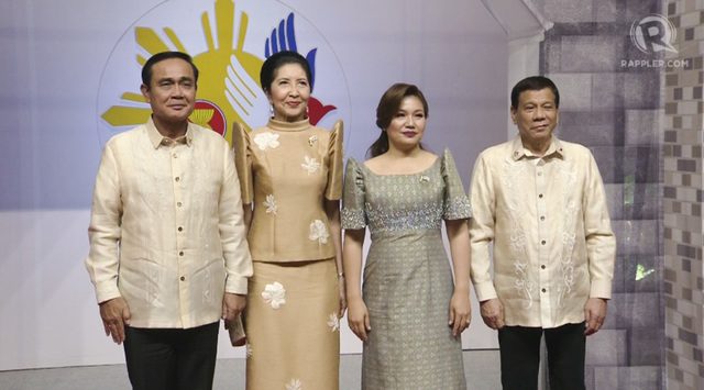 REGAL. Naraporn Chan-o-cha looks lovely in a terno at the ASEAN Summit gala dinner. Rappler Screenshot 