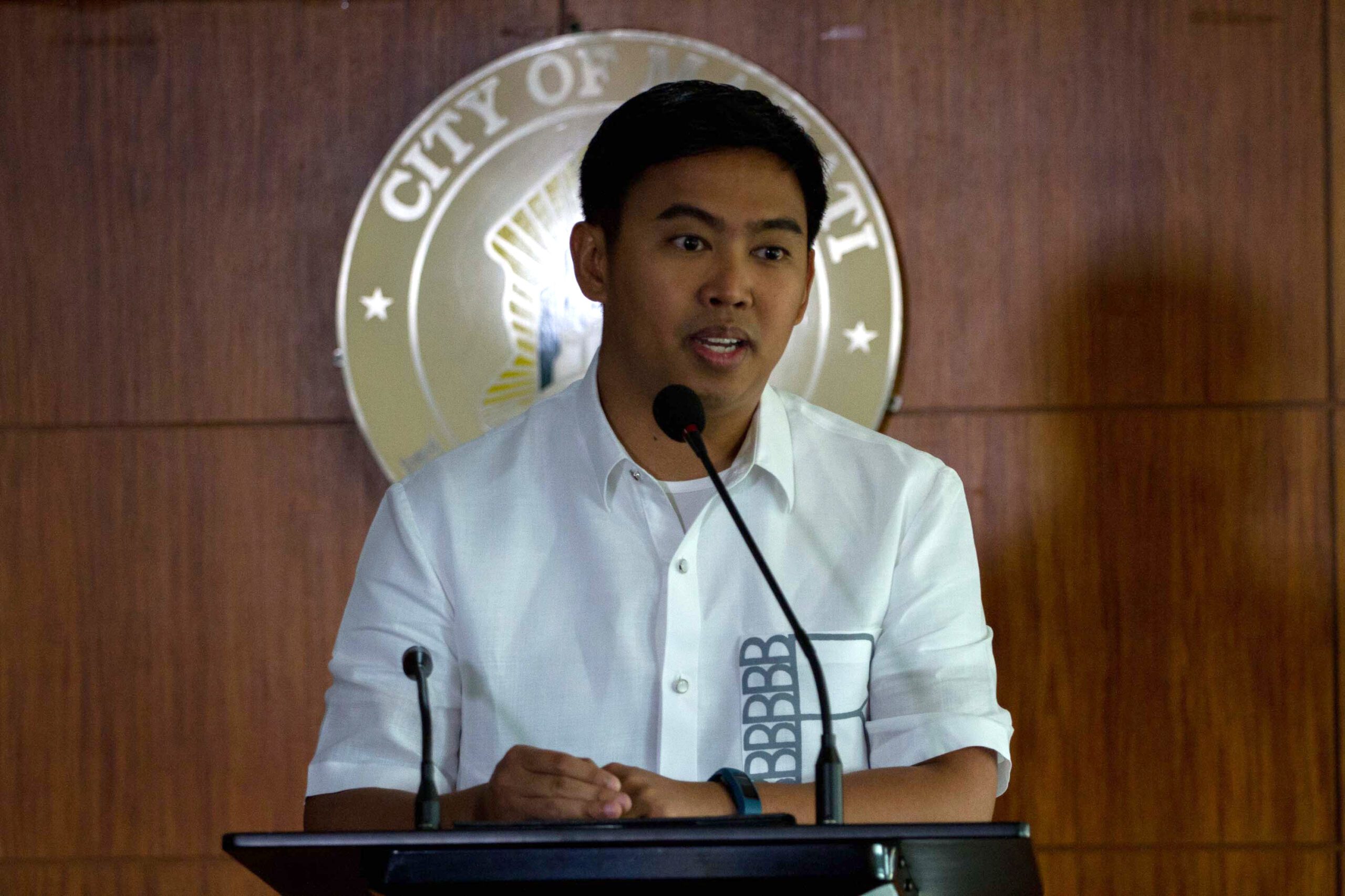 2nd time: Mayor Binay runs to CA to stop his suspension