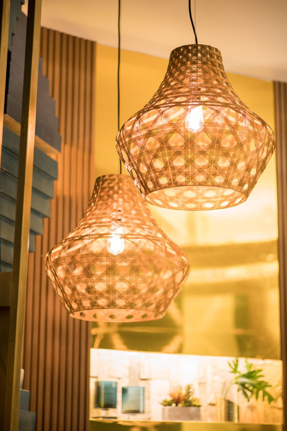 FILIPINO-INSPIRED. These basket-weave light fixtures fit into the Filipino theme perfectly. Photo by Martin San Diego/Rappler 