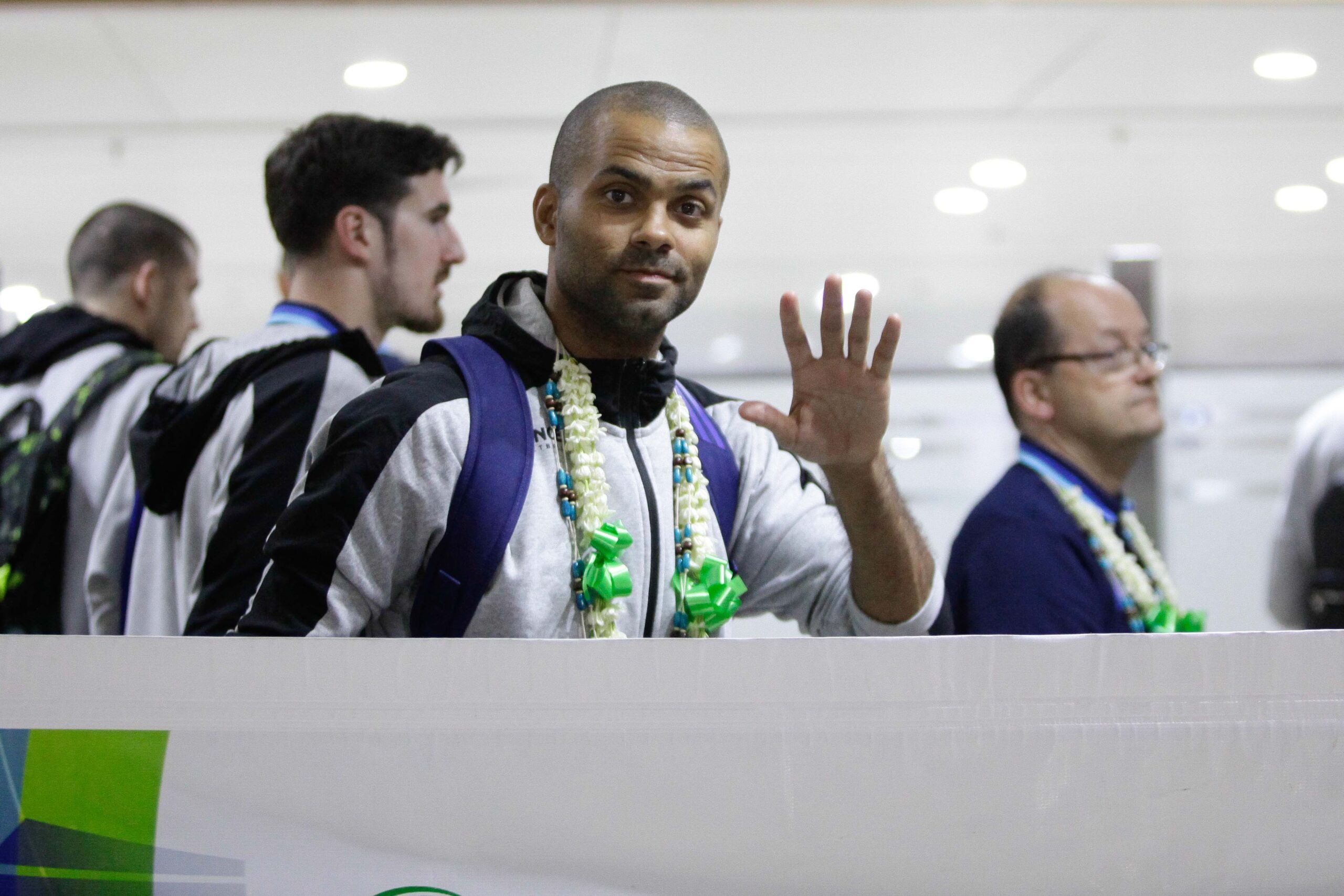 IN PHOTOS: Tony Parker, Team France arrive in Philippines