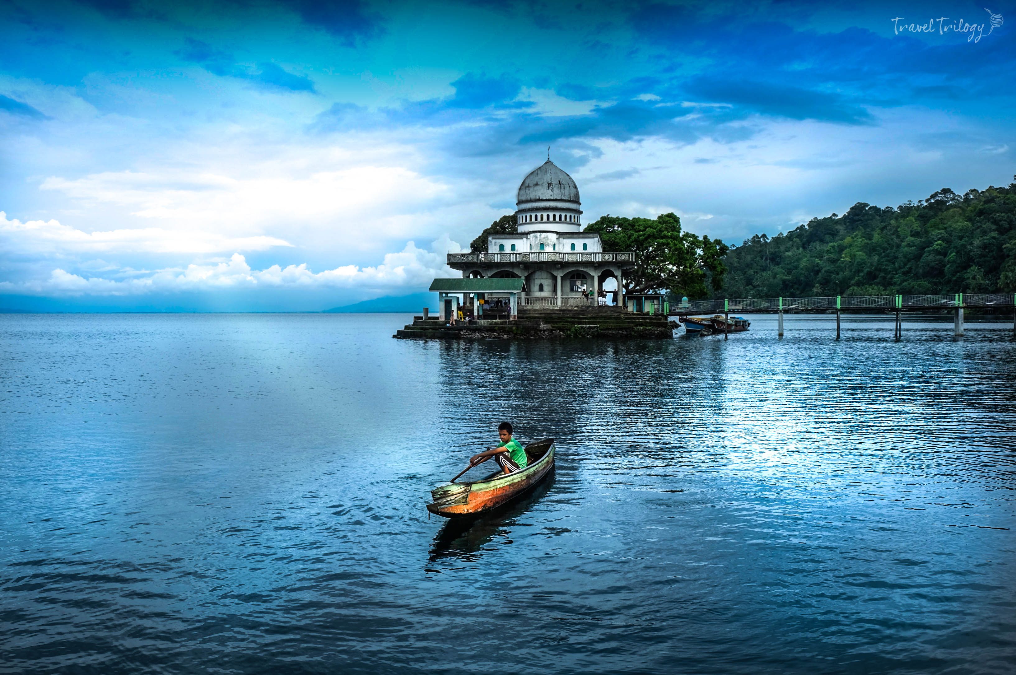 FLOATING MOSQUE. The floating mosque of Polo in Binidayan. Photo by Potpot Pinili/Rappler 