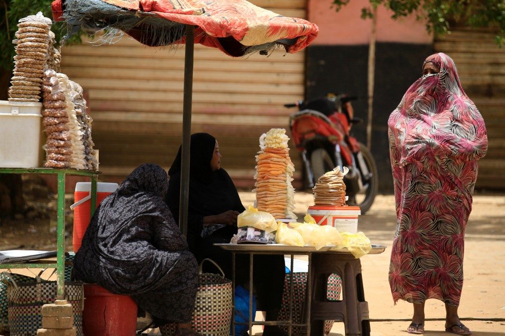 Sudan inflation soars to above 80% as economic crisis bites