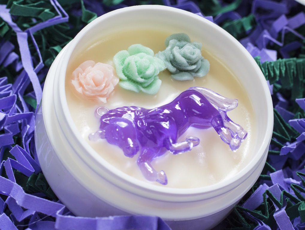 Unicorn Cosmetics Swirl + Sparkle brush cleaner from unicorncosmetics.co.uk 