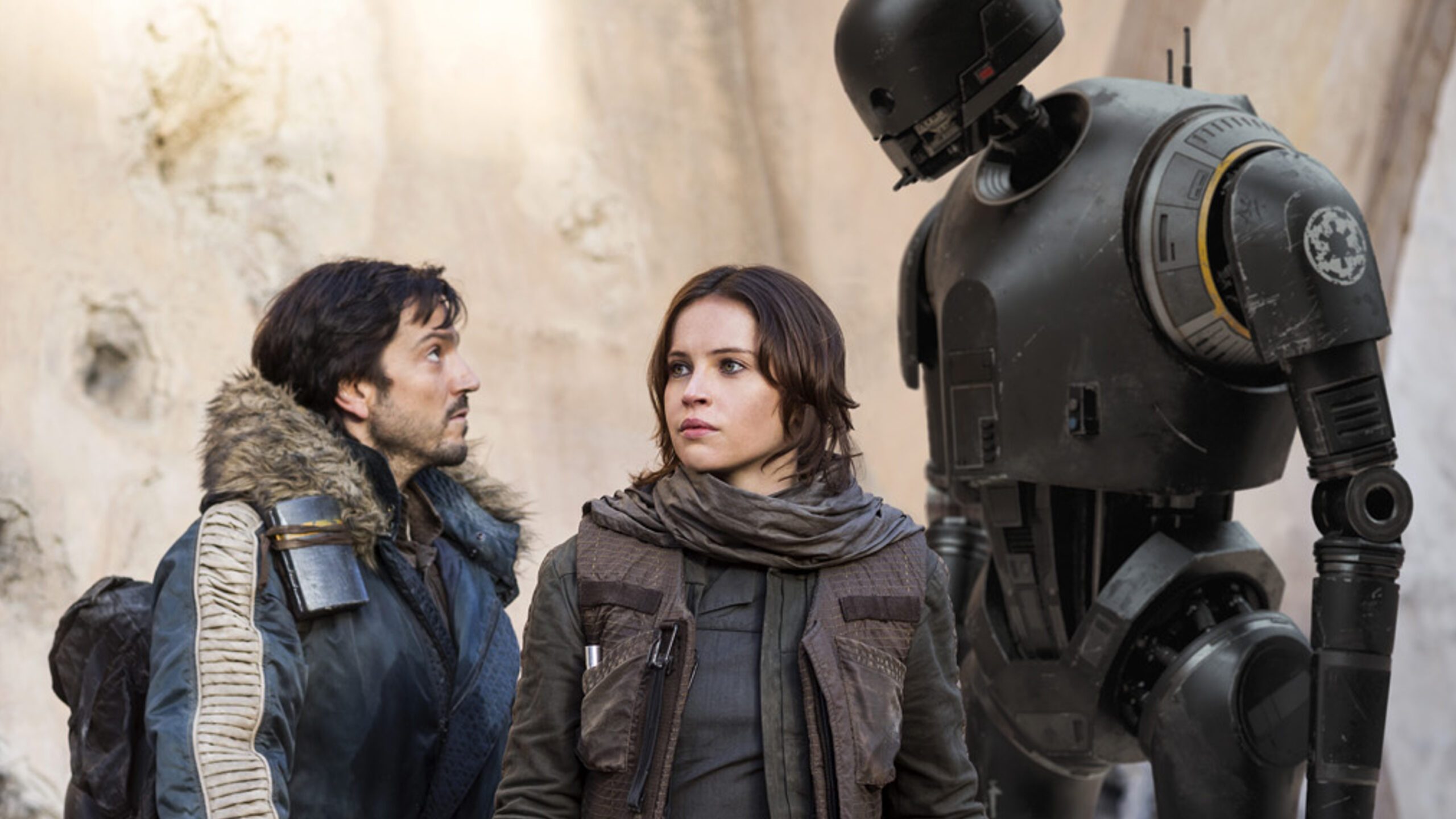 ‘Rogue One’ blasts way to top of box office