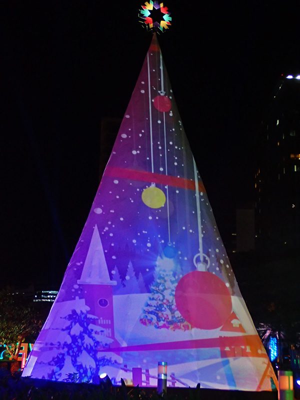 WINTER WONDERLAND. Scenes like this are projected on to the 40-foot tall Christmas tree via 3D mapping.  