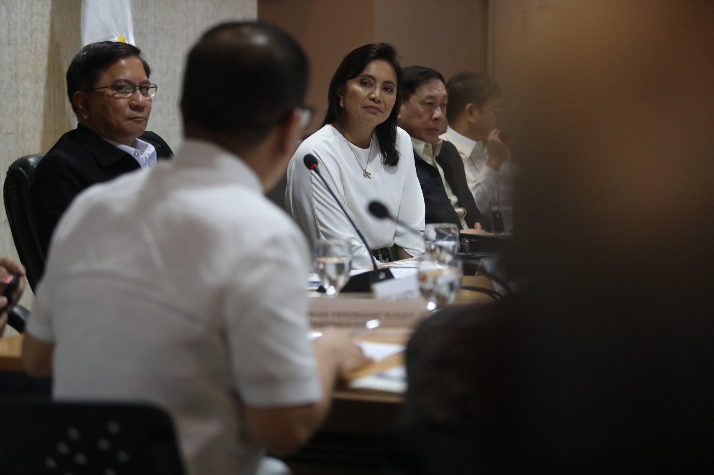 Duterte to fire Robredo if she helps probes vs drug war
