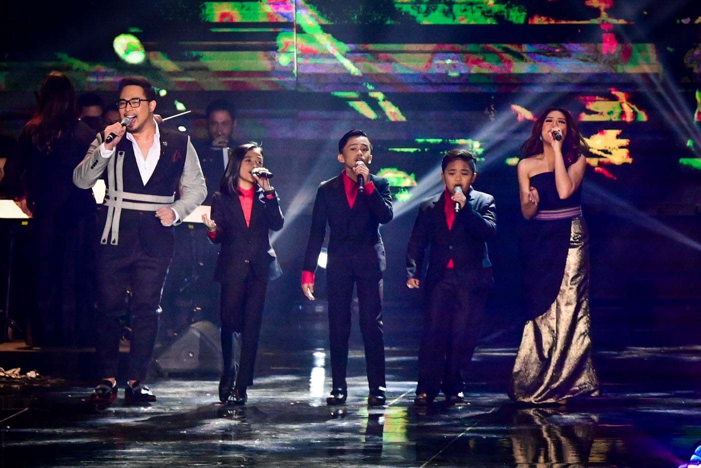PERFORMANCE. Jed Madela, the TNT Boys, and Morrissette Amon onstage. 