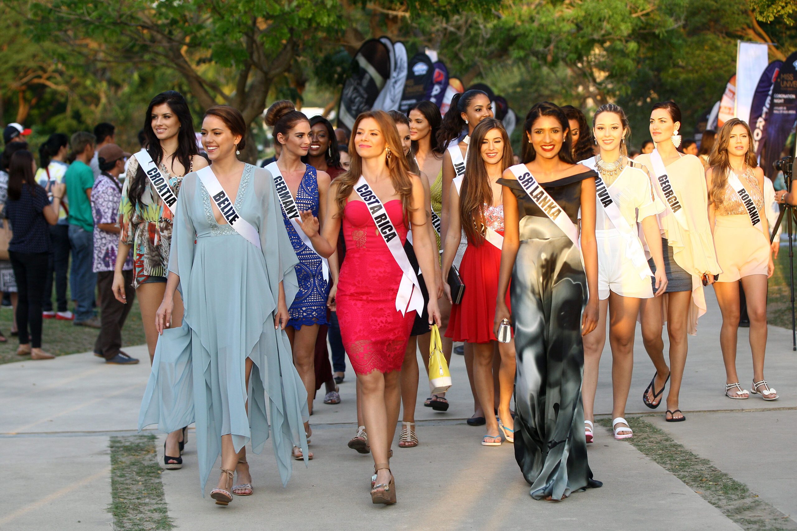 IN PHOTOS: Miss Universe 2016 candidates visit Batangas