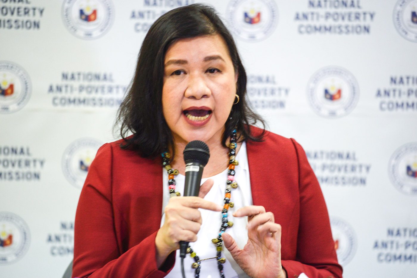 Liza Maza resigns as anti-poverty commission chief