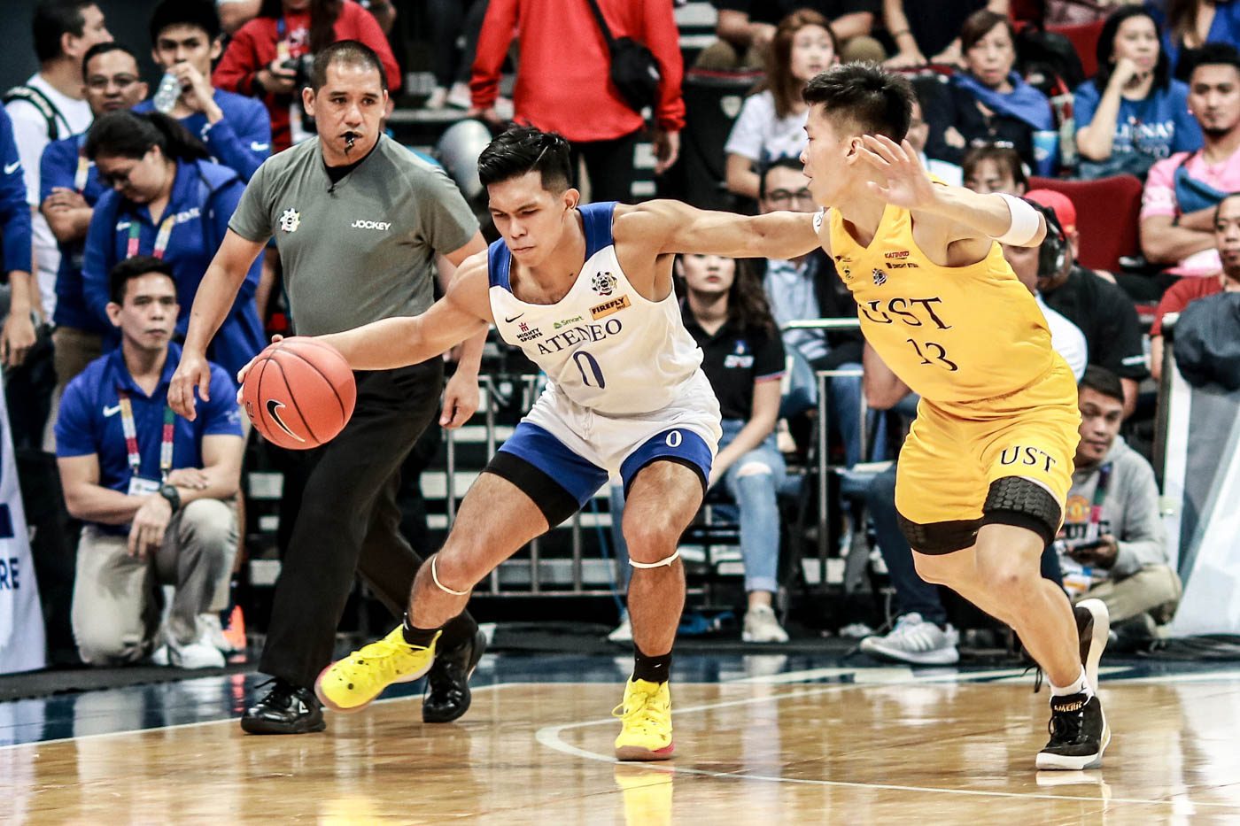 No more scare: Ateneo sweeps UST to stay unbeaten