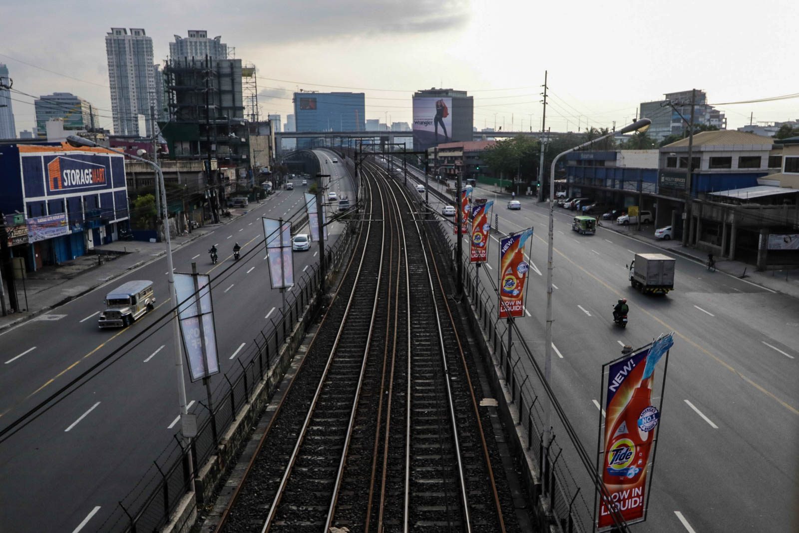 Mass transportation suspended in Luzon