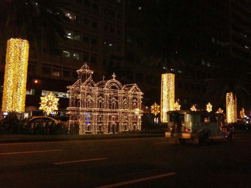 STREET LIGHTS. This year, Ayala Avenue’s Christmas light installations are inspired by the country’s old, historical churches. Photo by Rhea Claire Madarang 