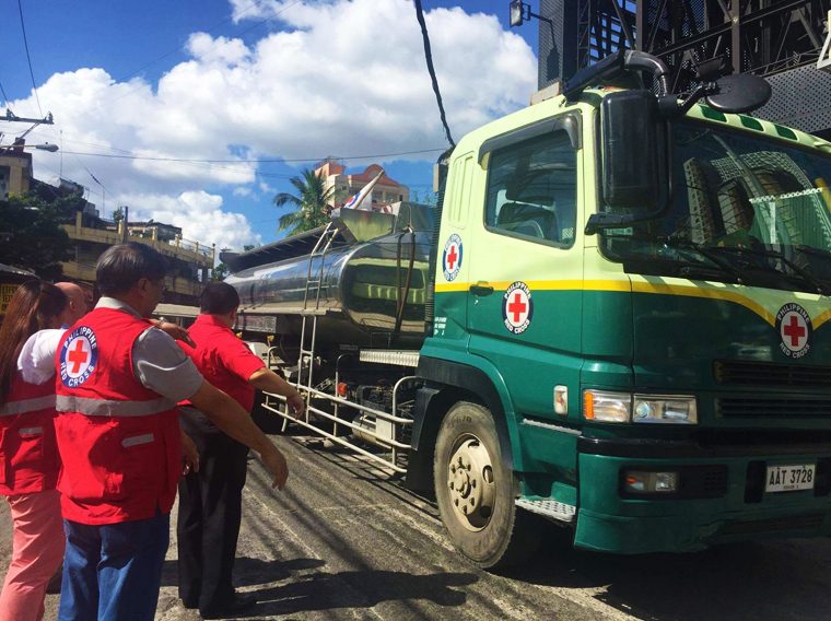 Red Cross delivers aid to Nina-hit areas