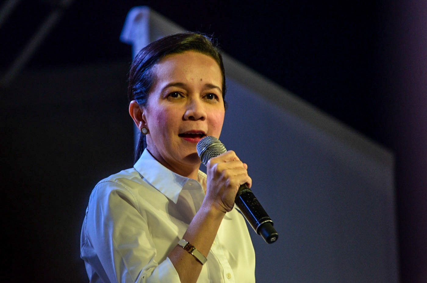Grace Poe to Filipino women: Be financially independent