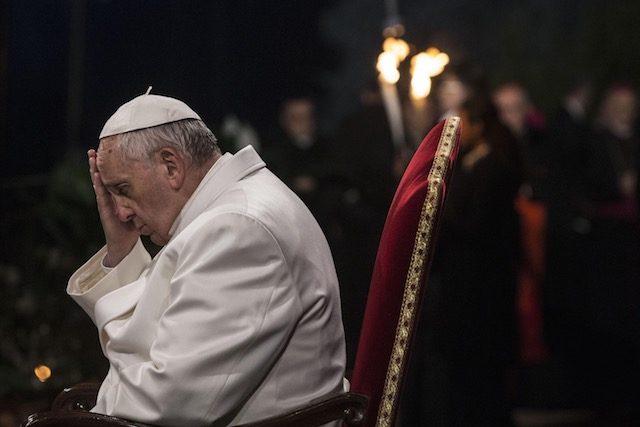 Pope condemns indifference to jihadist atrocities against Christians