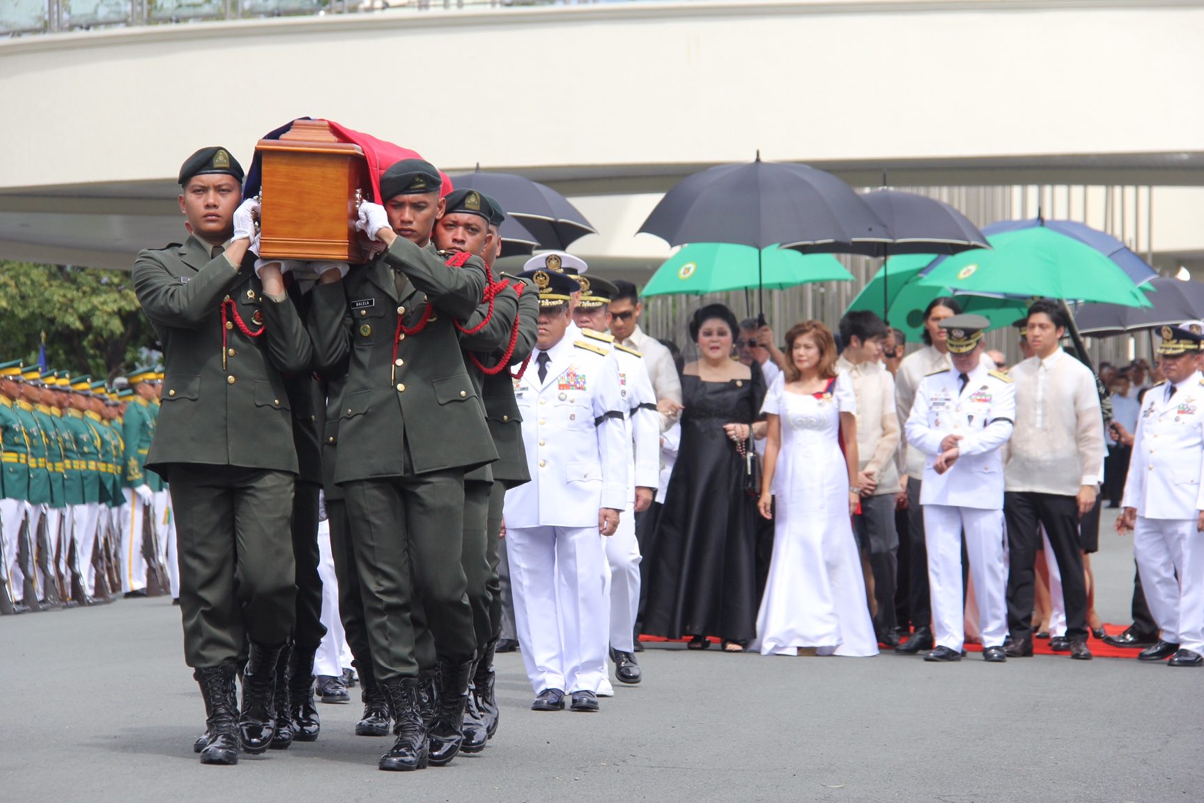 The military that ousted a dictator buried him a hero