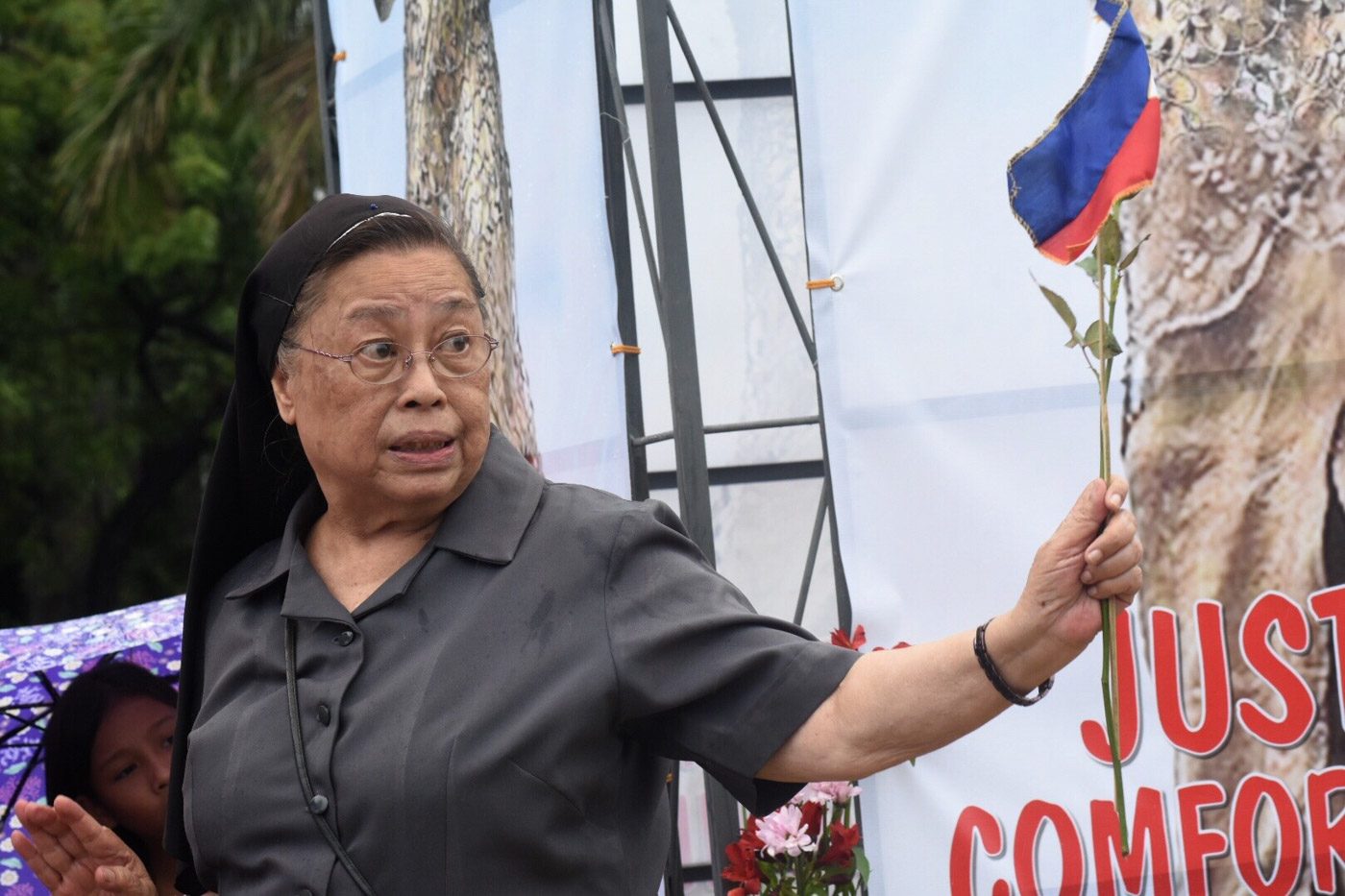 JUSTICE FOR COMFORT WOMEN. Sister Mary John Mananzan addressed the group gathered at Manila Bay on June 12, 2018. Photo by Angie de Silva/Rappler 