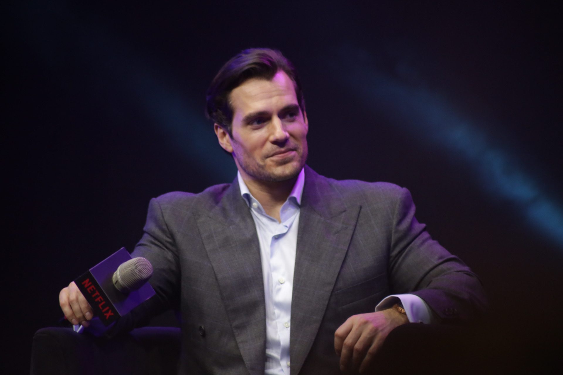IN PHOTOS: Henry Cavill meets ‘The Witcher’ fans in Manila