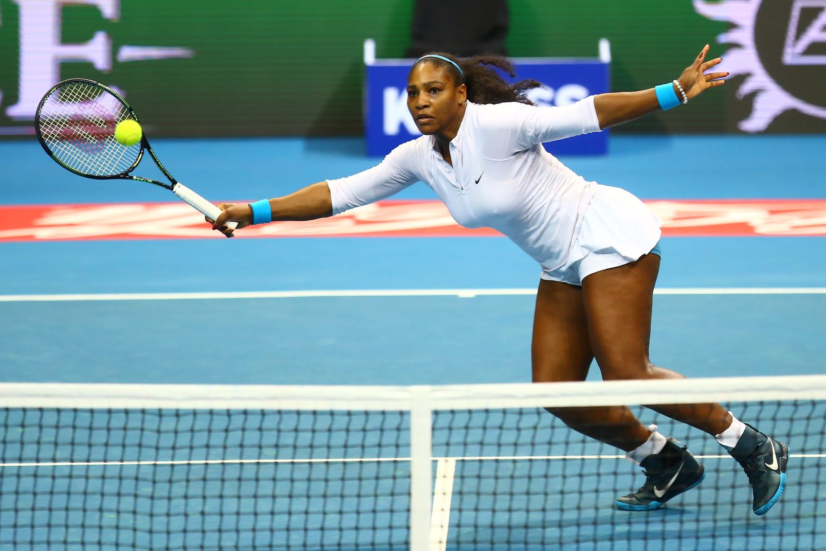 Serena Williams returns a shot. Photo by Josh Albelda/Rappler 