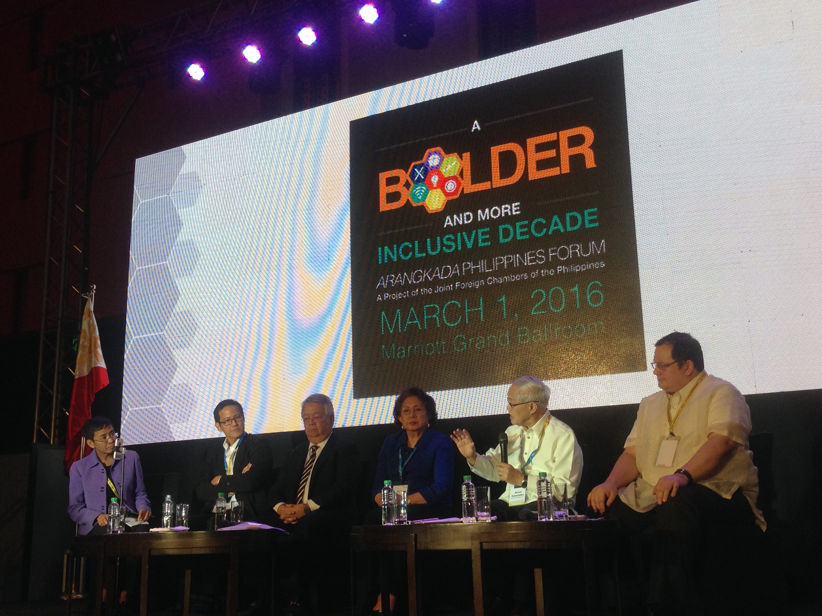 LINGERING ISSUES. JFC says a number of binding constraints still remain, deterring the country's track to achieving inclusive growth. Photo by Chrisee Dela Paz/Rappler  